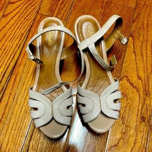 Clarks Artisan Sandals, size 7